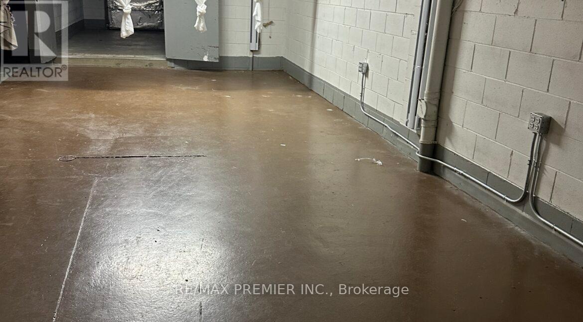 7 - 2965 Islington Avenue, Toronto, Ontario M9L 2K8 - Photo 6 - W12600140