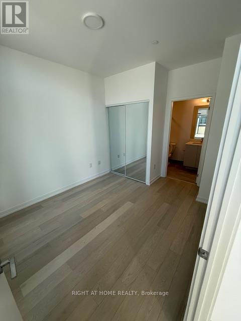605 - 395 Square One Drive, Mississauga, Ontario L5B 0P6 - Photo 11 - W12600182