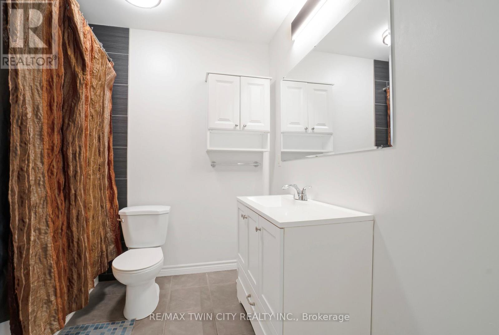 60 - 770 Fanshawe Park Road E, London North, Ontario N5X 1L5 - Photo 28 - X12600136