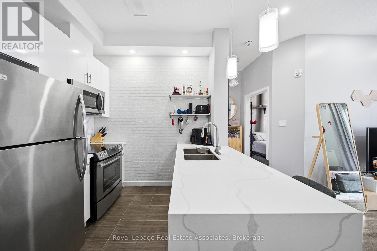 616 - 125 Shoreview Place, Hamilton, Ontario L8E 0K3 - Photo 9 - X12600158