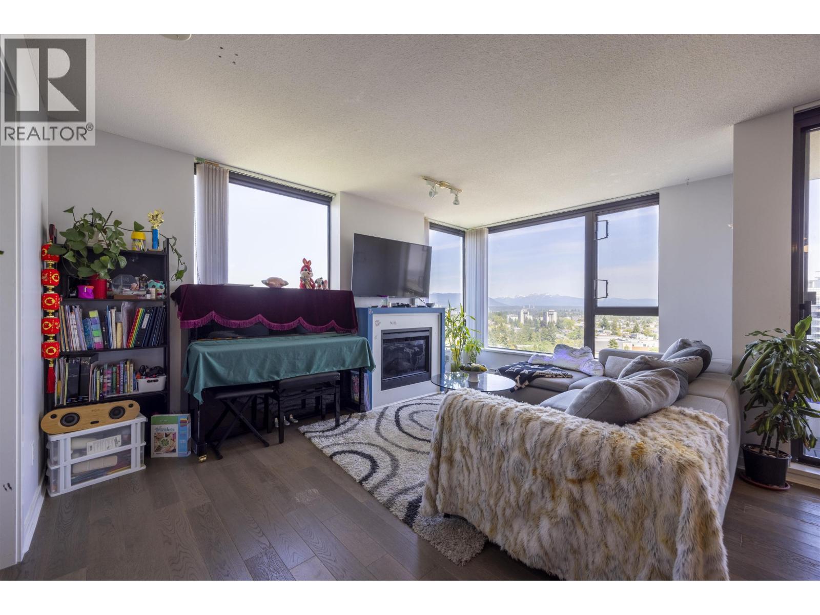 2103 7063 Hall Avenue, Burnaby, British Columbia  V5E 0A5 - Photo 4 - R3072075