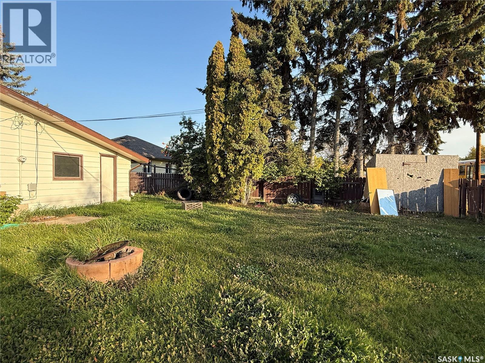 806 Centre Street, Meadow Lake, Saskatchewan  S9X 1G3 - Photo 20 - SK022412