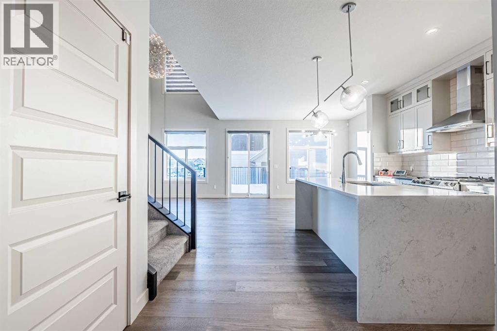 300 Savanna Way Ne, Calgary, Alberta  T3J 2H6 - Photo 15 - A2273525