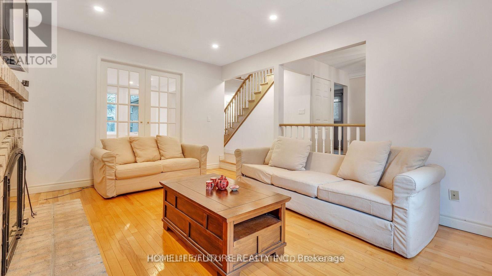 Main & 2nd Flr - 979 Copperfield Drive, Oshawa, Ontario L1K 2E9 - Photo 2 - E12599780