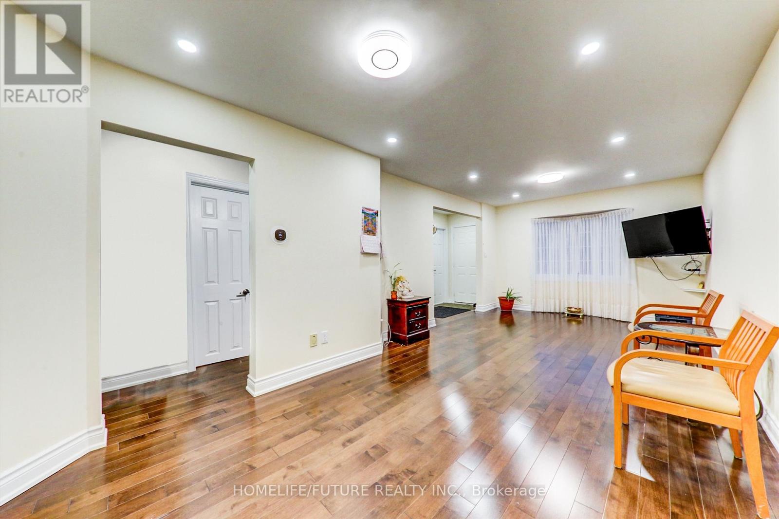 Main & 2nd - 47 Empringham Drive, Toronto, Ontario M1B 3Z1 - Photo 9 - E12599764