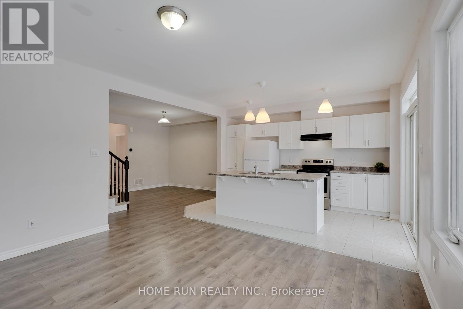 522 Cope Drive, Ottawa, Ontario K2V 0N8 - Photo 14 - X12551838