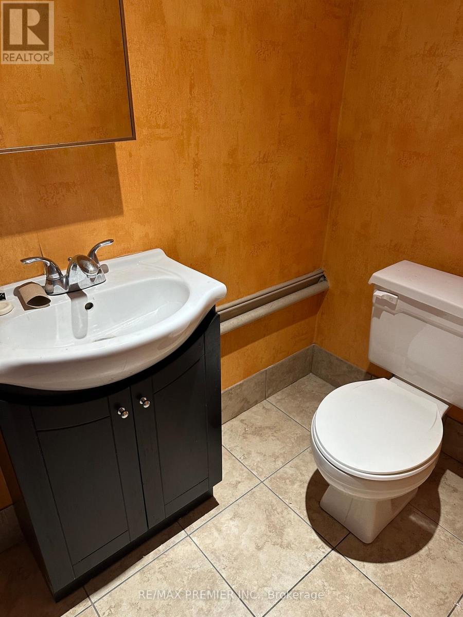 7 - 2965 Islington Avenue, Toronto, Ontario M9L 2K8 - Photo 9 - W12600140