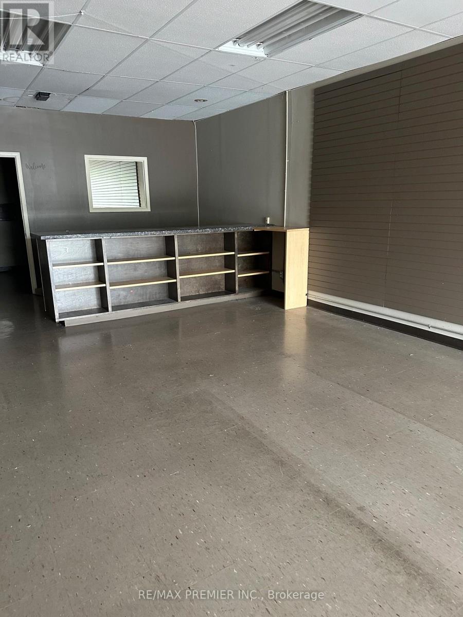 7 - 2965 Islington Avenue, Toronto, Ontario M9L 2K8 - Photo 5 - W12600140