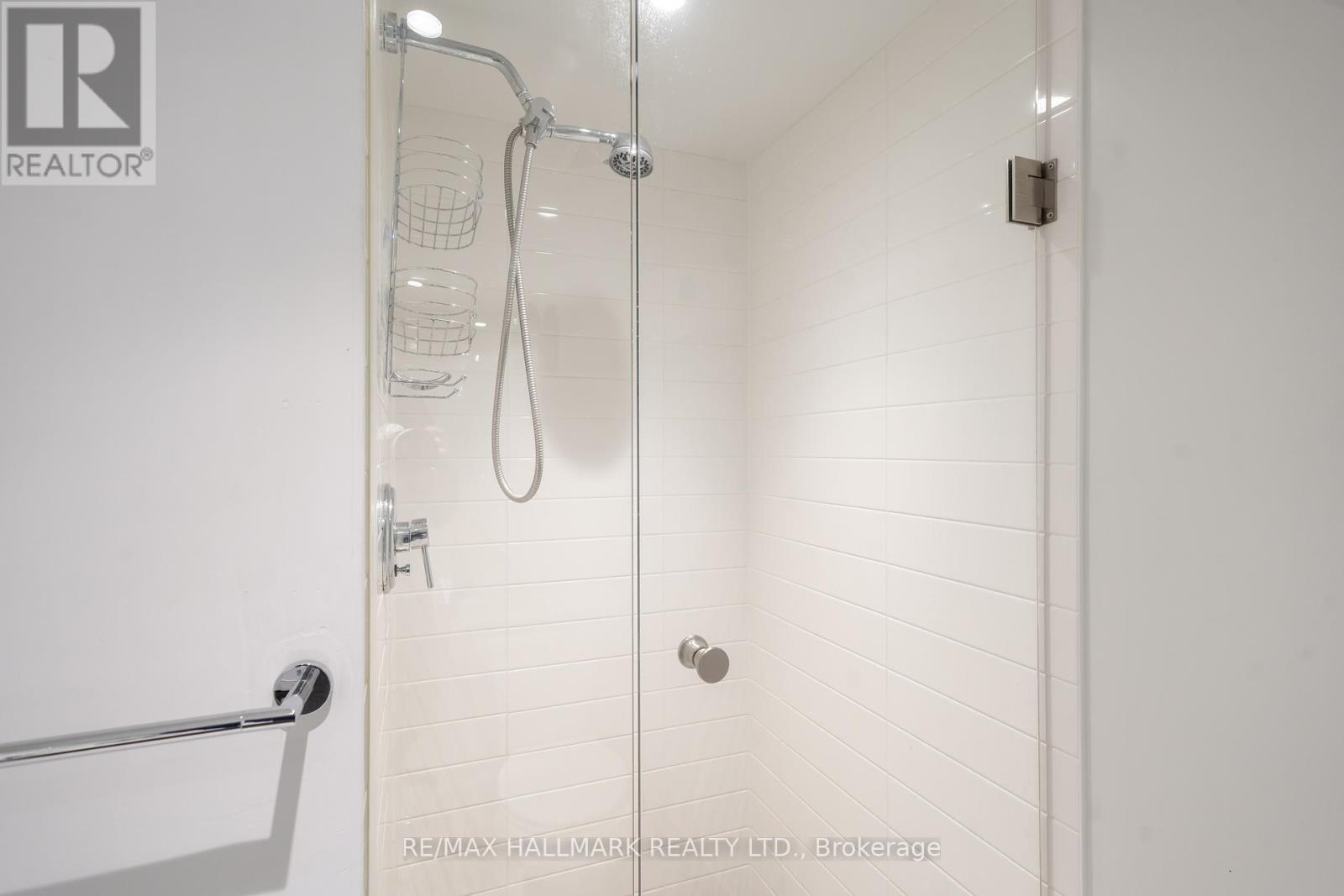 1703 - 386 Yonge Street, Toronto, Ontario M5B 0A5 - Photo 13 - C12501312