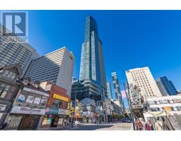 1703 - 386 YONGE STREET, Toronto, Ontario