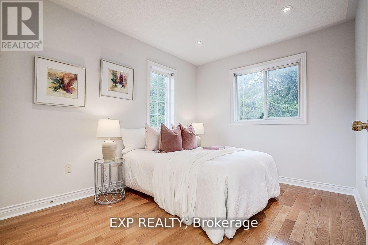 12 Tormina Court, Markham, Ontario  L3S 4R2 - Photo 14 - N12562838