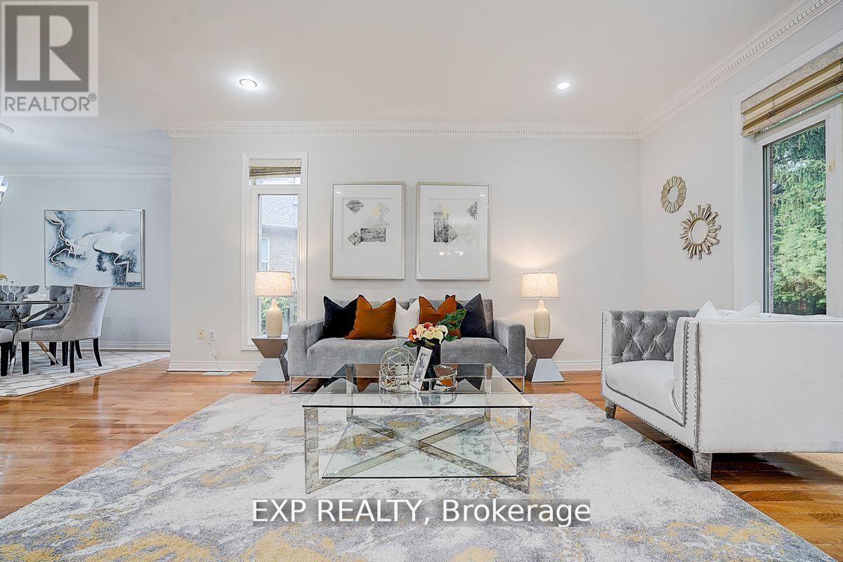 12 Tormina Court, Markham, Ontario  L3S 4R2 - Photo 13 - N12562838