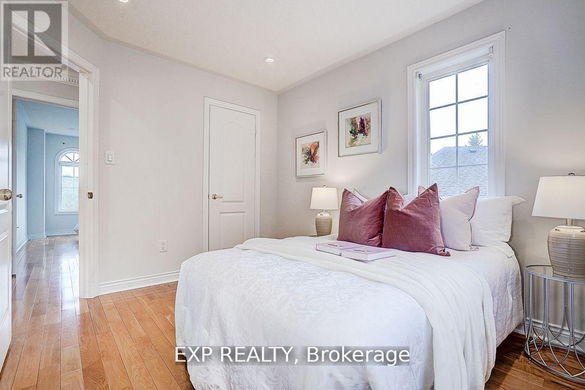 12 Tormina Court, Markham, Ontario  L3S 4R2 - Photo 20 - N12562838