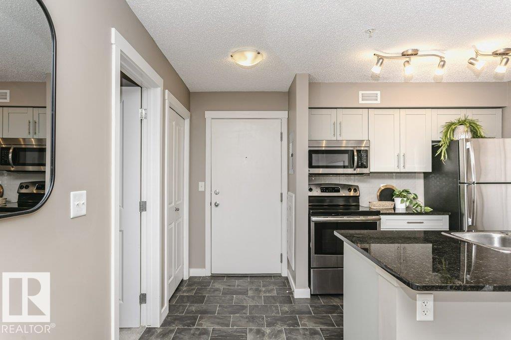 #106 5816 Mullen Pl Nw, Edmonton, Alberta  T6R 0W3 - Photo 8 - E4467380