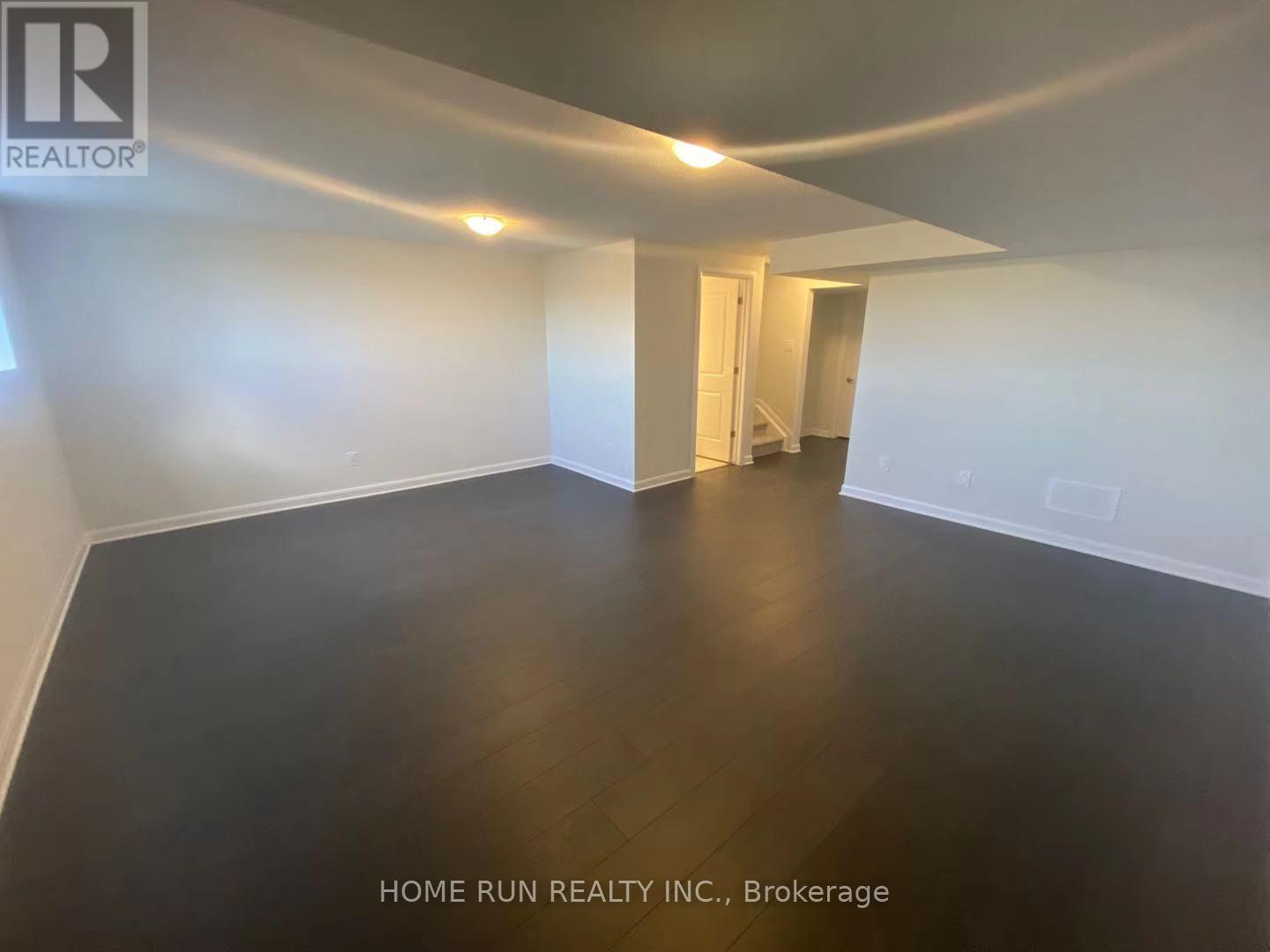 1041 Speedvale Court, Ottawa, Ontario  K2T 0P6 - Photo 17 - X12600246