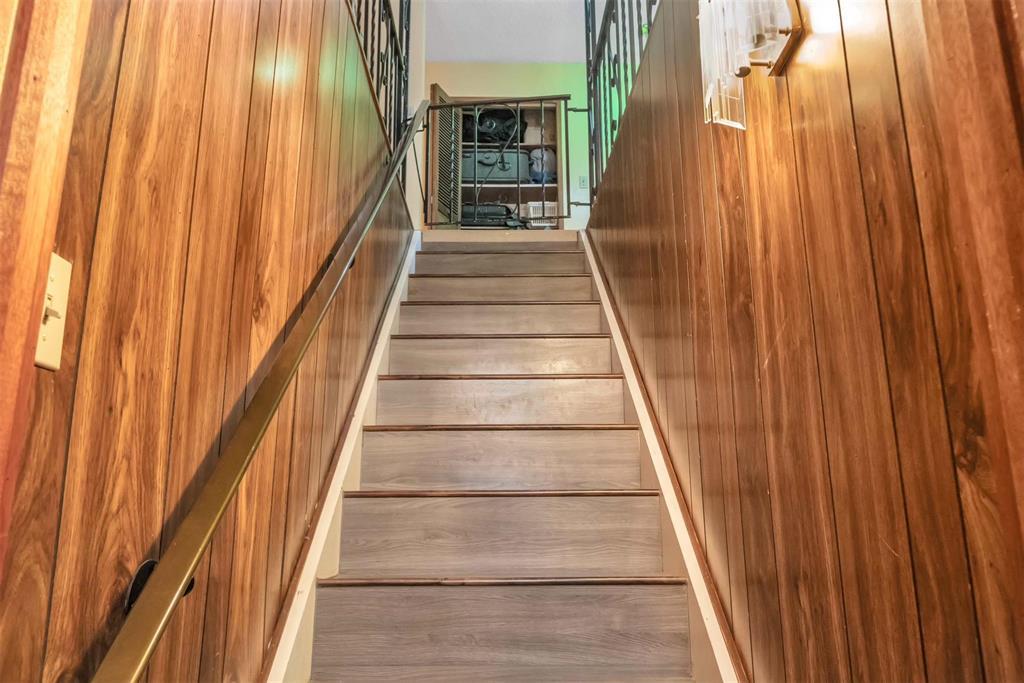 77 Bondar Bay, Winnipeg, Manitoba  R2P 1B3 - Photo 18 - 202529430