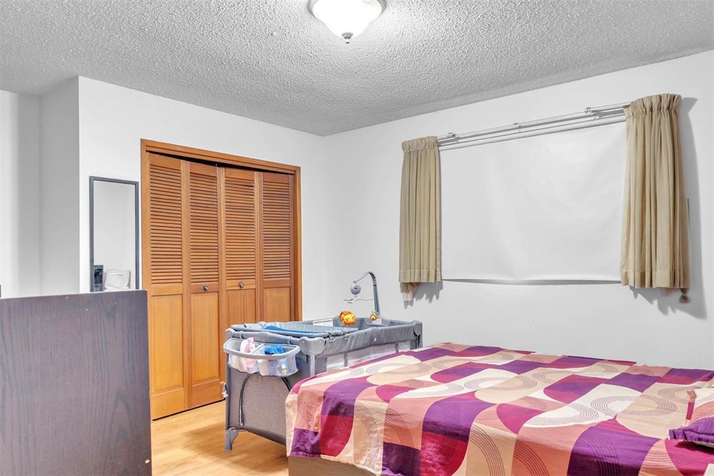 77 Bondar Bay, Winnipeg, Manitoba  R2P 1B3 - Photo 14 - 202529430