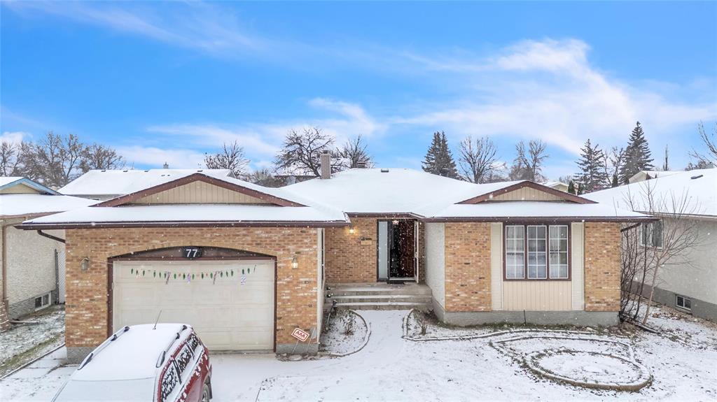 77 Bondar Bay, Winnipeg, Manitoba  R2P 1B3 - Photo 35 - 202529430