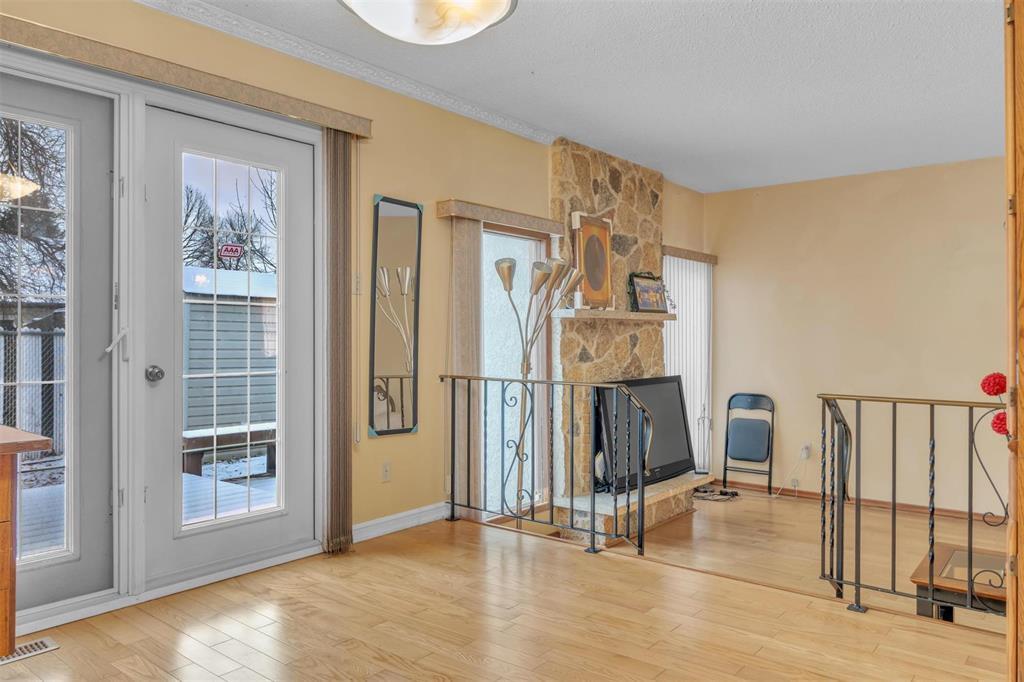 77 Bondar Bay, Winnipeg, Manitoba  R2P 1B3 - Photo 8 - 202529430