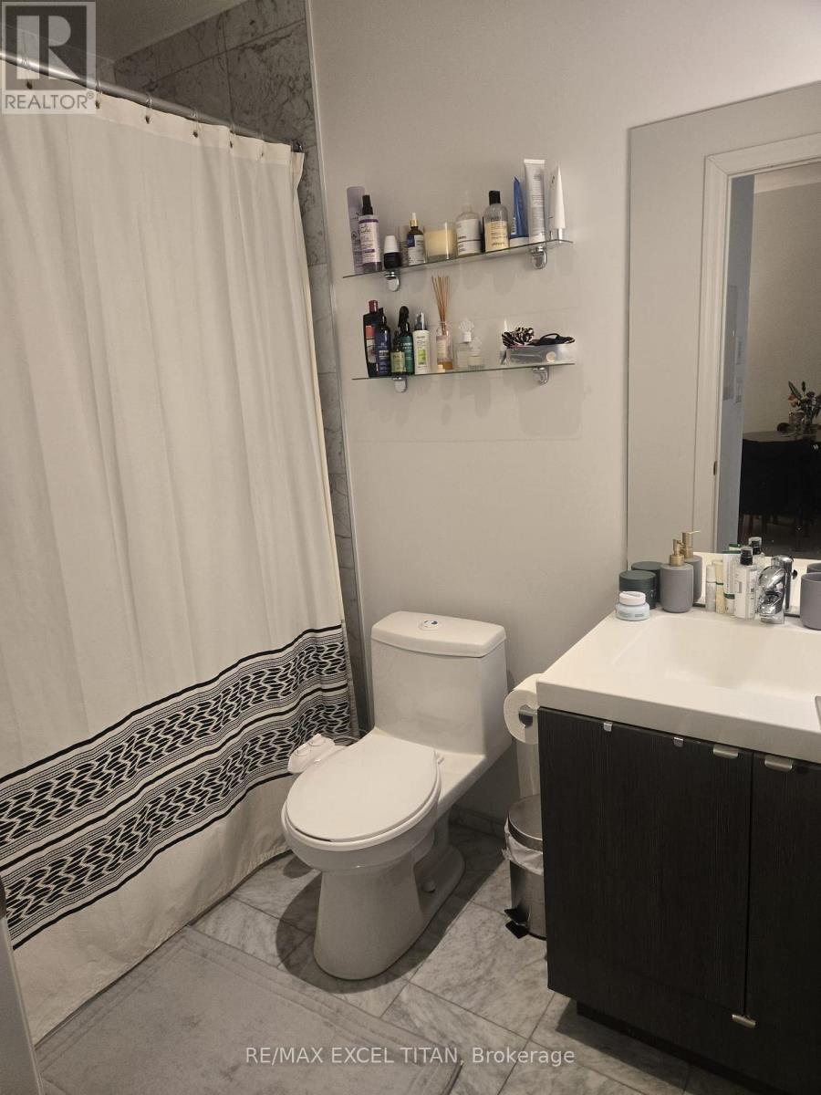 2203 - 8 The Esplanade, Toronto, Ontario M5E 0A6 - Photo 5 - C12600218