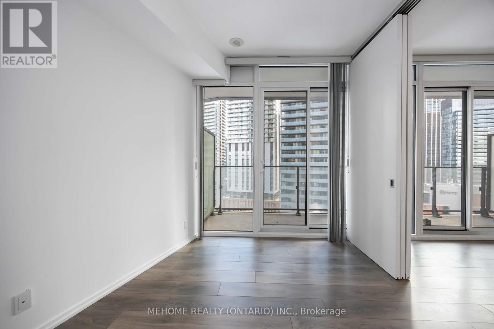 1812 - 125 Peter Street, Toronto, Ontario  M5V 2G9 - Photo 17 - C12600234