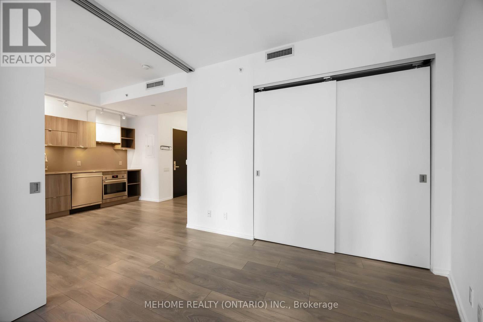 1812 - 125 Peter Street, Toronto, Ontario  M5V 2G9 - Photo 18 - C12600234