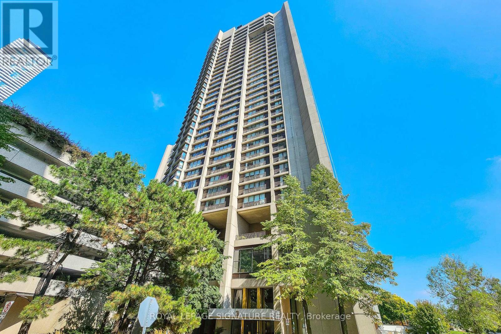 2429 - 33 HARBOUR SQUARE, Toronto, Ontario