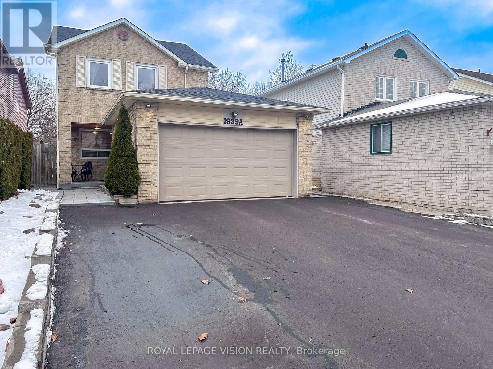 1939 A Parkside Drive, Pickering, Ontario L1V 3N6 - Photo 3 - E12600186