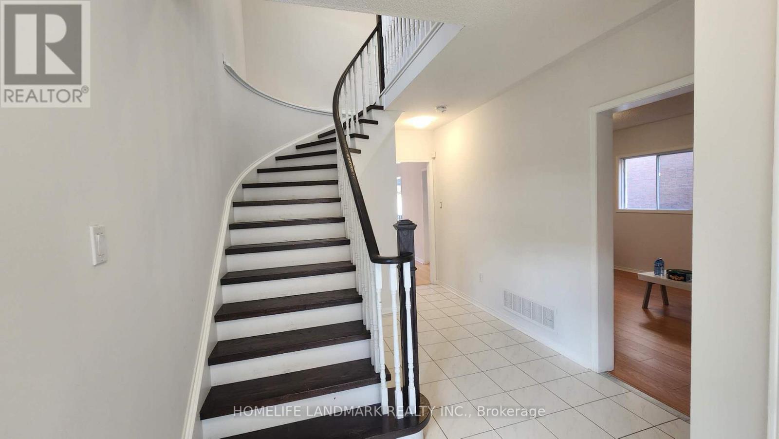 48 Painted Rock Avenue, Richmond Hill, Ontario  L4S 1R6 - Photo 7 - N12600210