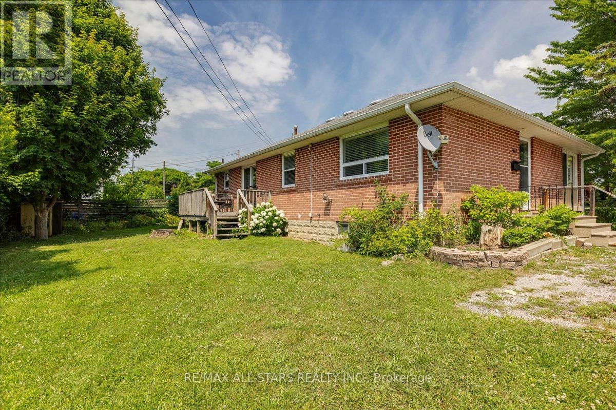 84 METRO ROAD N, Georgina, Ontario