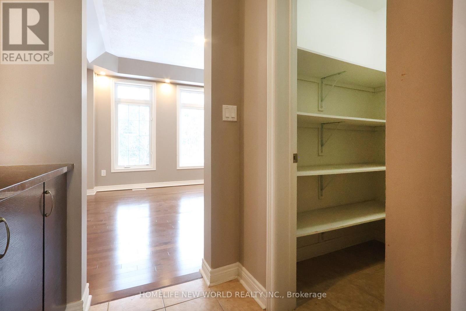 2nd Master Bedroom - 41 Pulpwood Cres Crescent, Richmond Hill, Ontario  L4E 0V1 - Photo 14 - N12600252