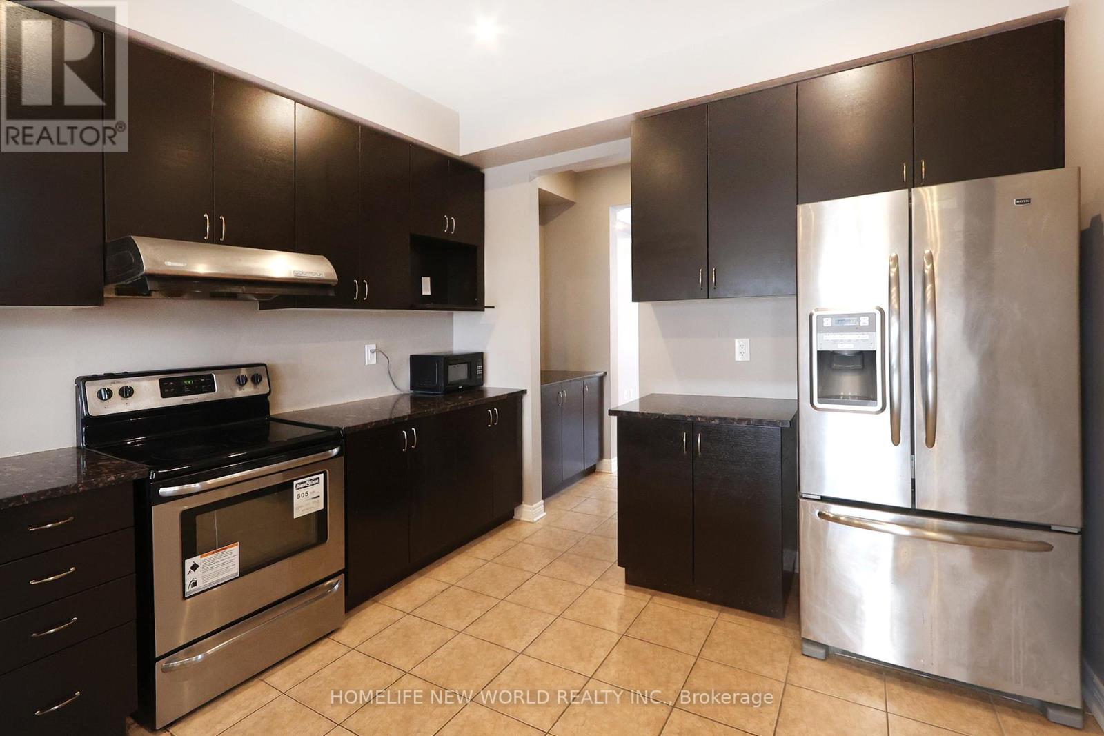 2nd Master Bedroom - 41 Pulpwood Cres Crescent, Richmond Hill, Ontario  L4E 0V1 - Photo 25 - N12600252