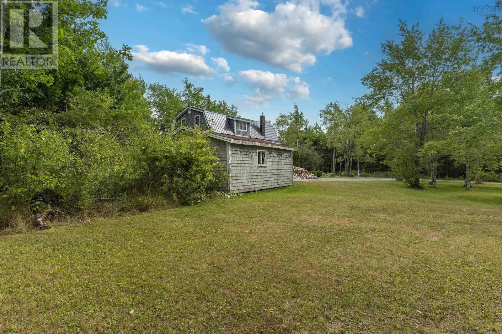 1555 Highway 2, Milford, Nova Scotia  B0N 1Y0 - Photo 3 - 202522316