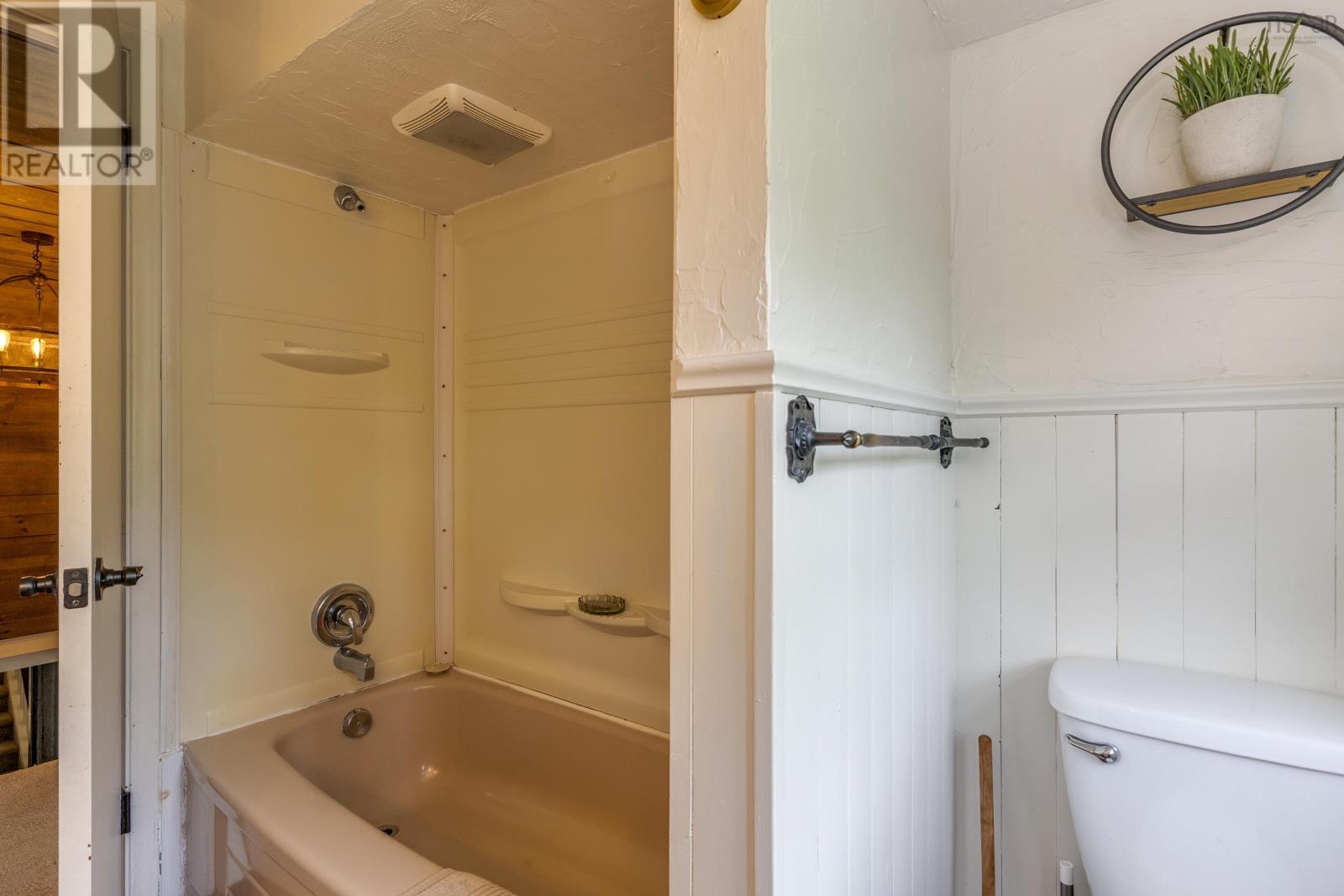 1555 Highway 2, Milford, Nova Scotia  B0N 1Y0 - Photo 33 - 202522316