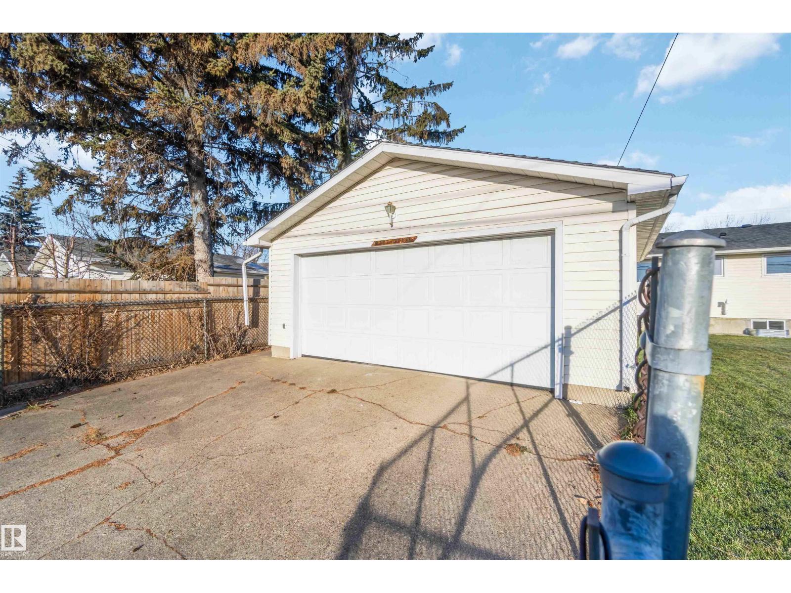 5907 137 Av Nw, Edmonton, Alberta  T5A 0P1 - Photo 46 - E4466406