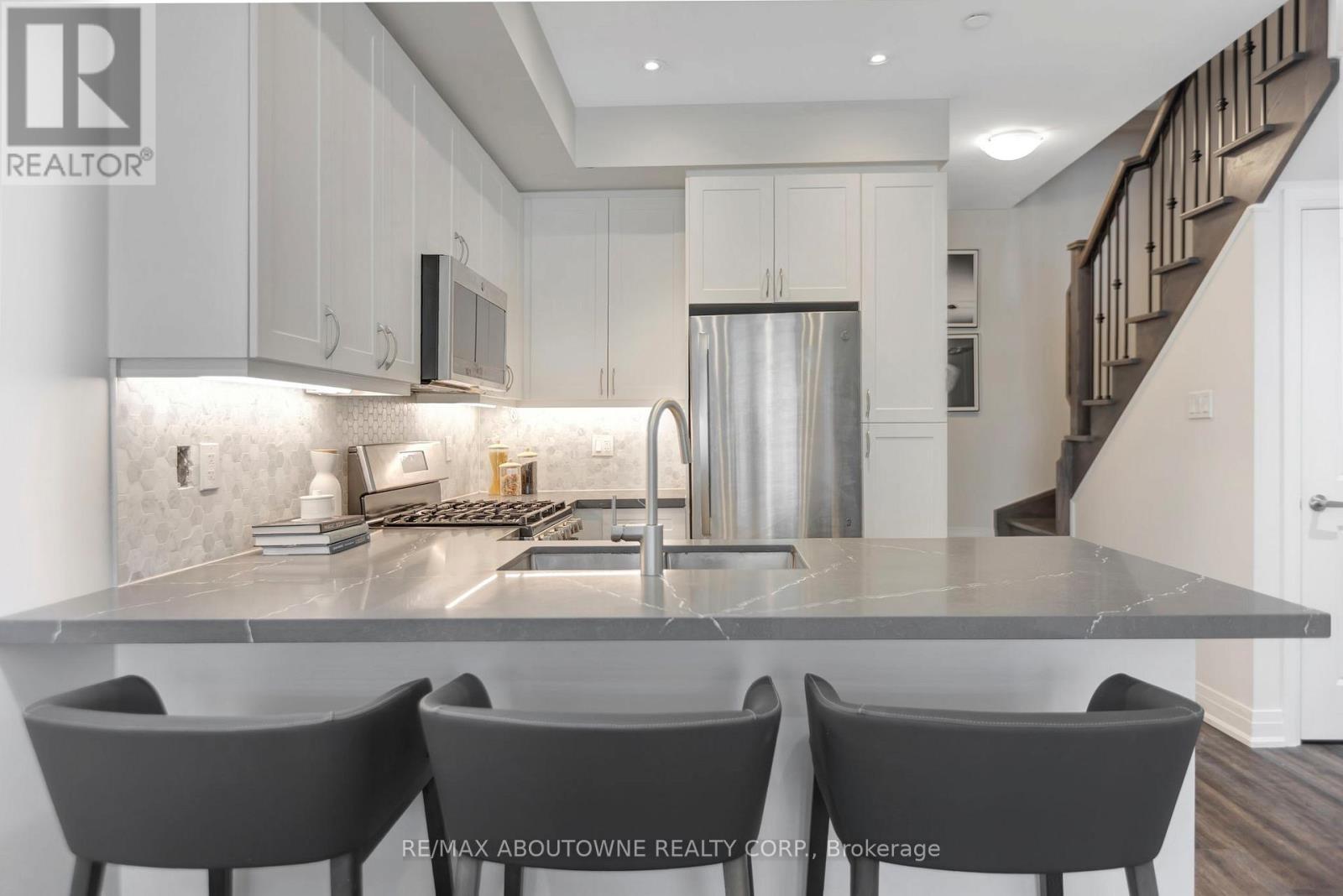 5 - 2212 Bromsgrove Road, Mississauga, Ontario  L5J 0B3 - Photo 12 - W12600240