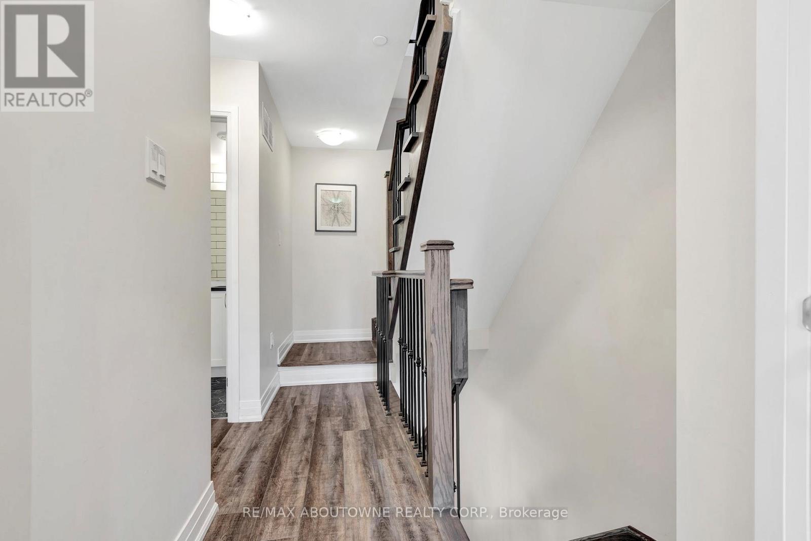 5 - 2212 Bromsgrove Road, Mississauga, Ontario  L5J 0B3 - Photo 16 - W12600240