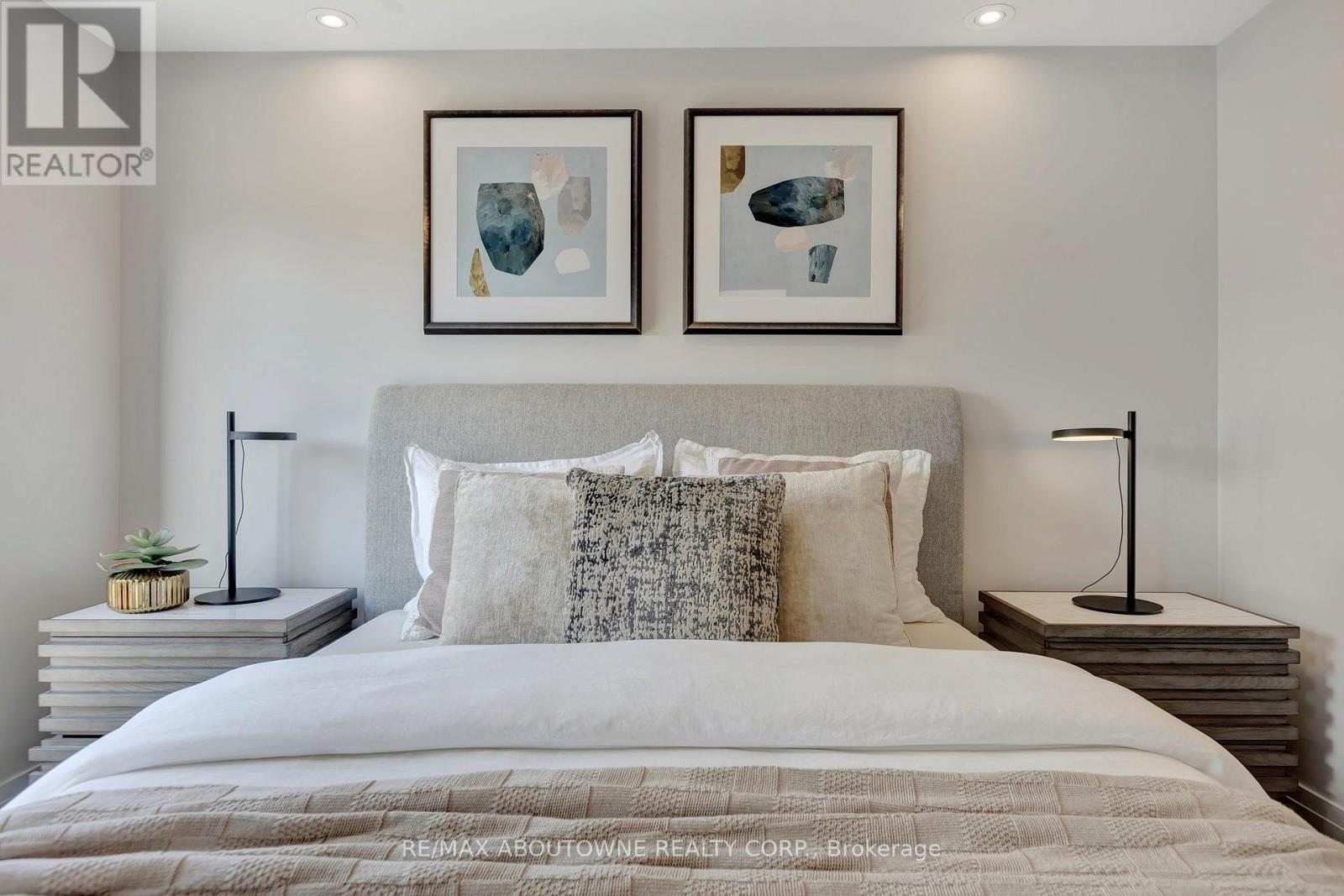 5 - 2212 Bromsgrove Road, Mississauga, Ontario  L5J 0B3 - Photo 19 - W12600240