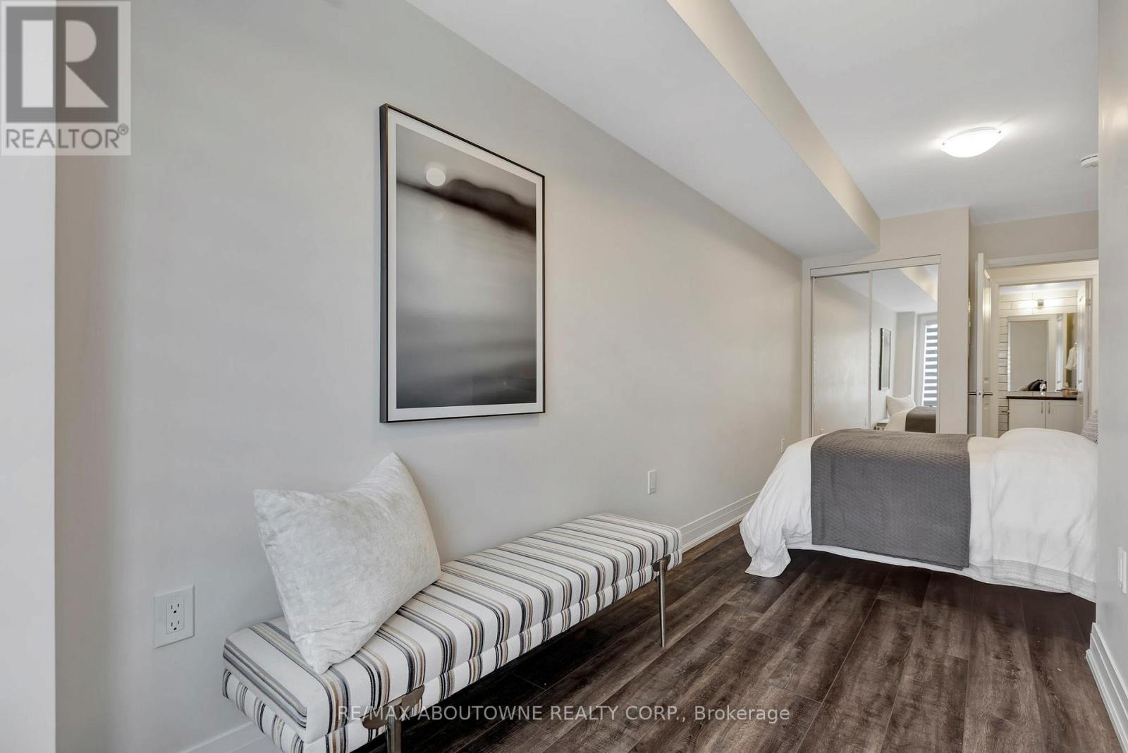 5 - 2212 Bromsgrove Road, Mississauga, Ontario  L5J 0B3 - Photo 23 - W12600240