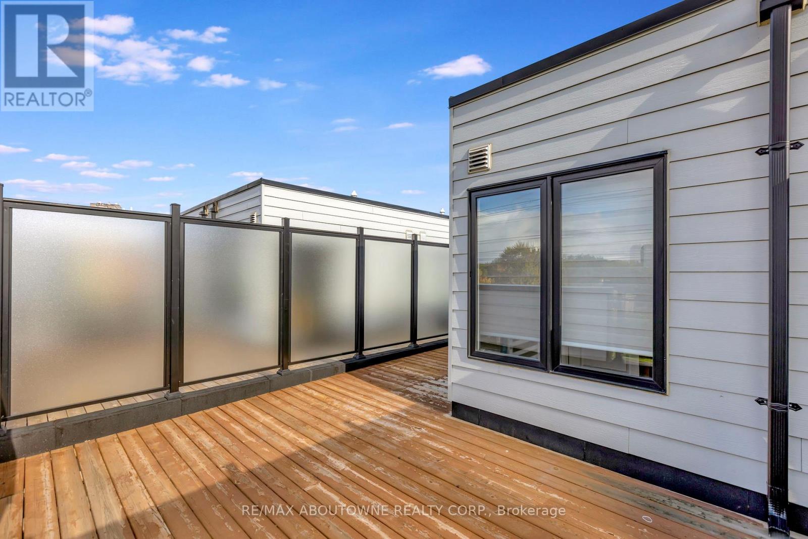 5 - 2212 Bromsgrove Road, Mississauga, Ontario  L5J 0B3 - Photo 32 - W12600240