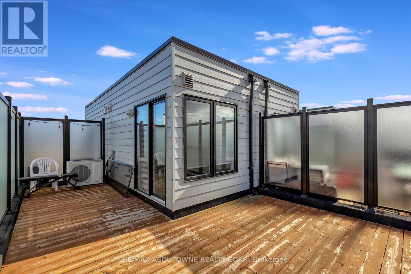 5 - 2212 Bromsgrove Road, Mississauga, Ontario  L5J 0B3 - Photo 33 - W12600240