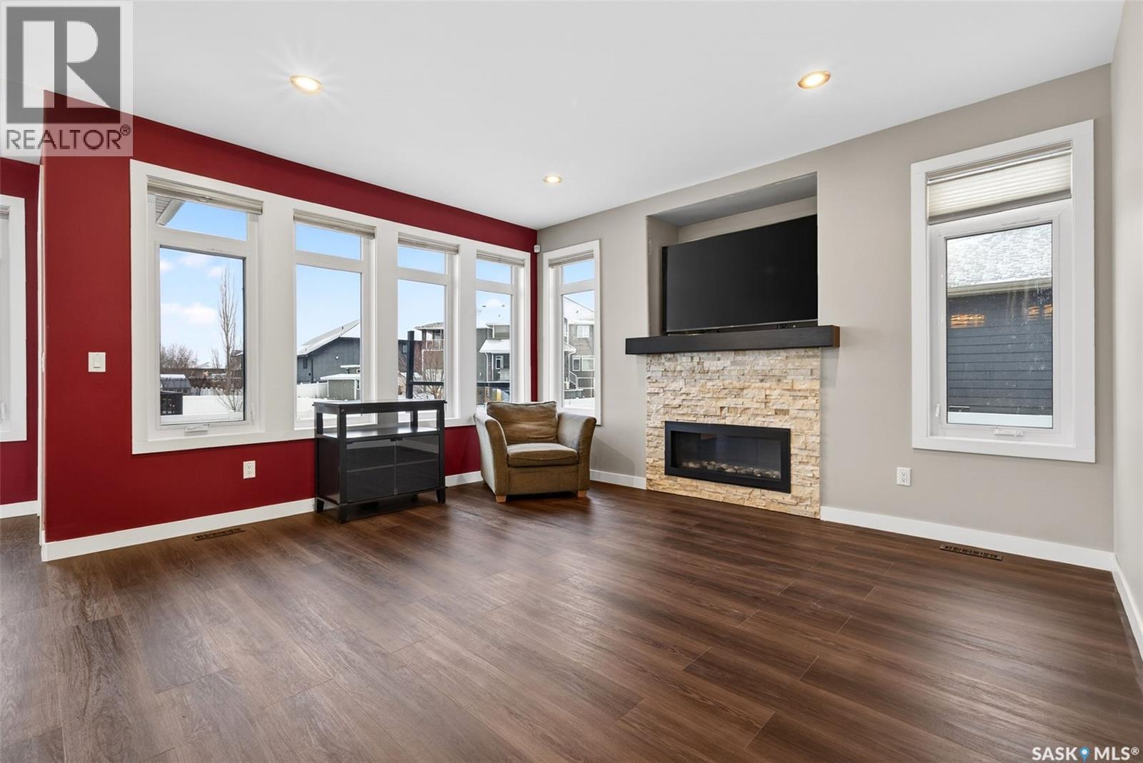 6112 Koep Avenue, Regina, Saskatchewan  S4X 4E6 - Photo 2 - SK025077