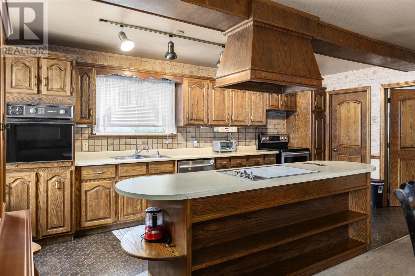 1391 Great Northern Rd, Sault Ste. Marie, Ontario  P6B 0C1 - Photo 15 - SM253405