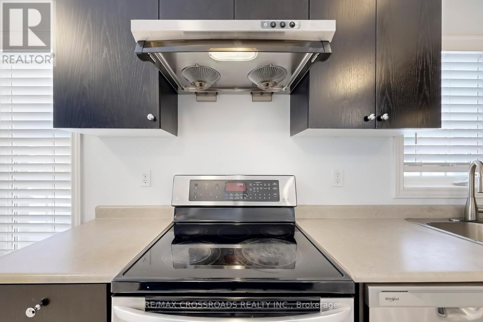 76 Rustle Woods Avenue, Markham, Ontario  L6B 0V2 - Photo 17 - N12466582