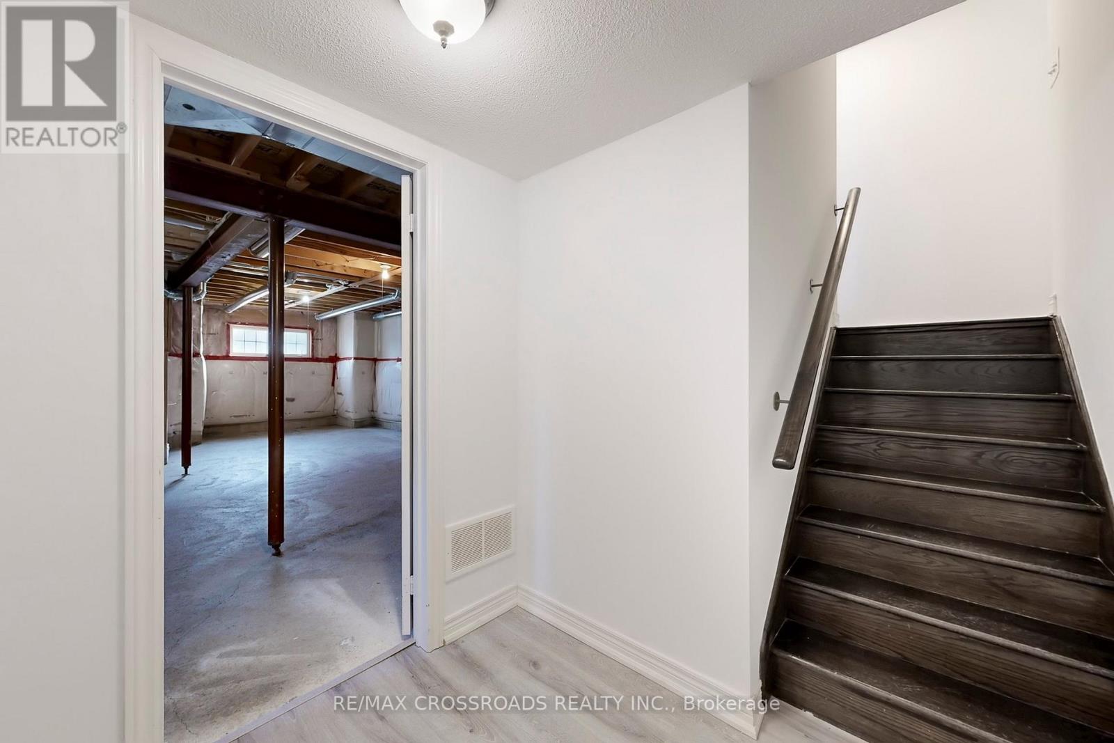 76 Rustle Woods Avenue, Markham, Ontario  L6B 0V2 - Photo 45 - N12466582