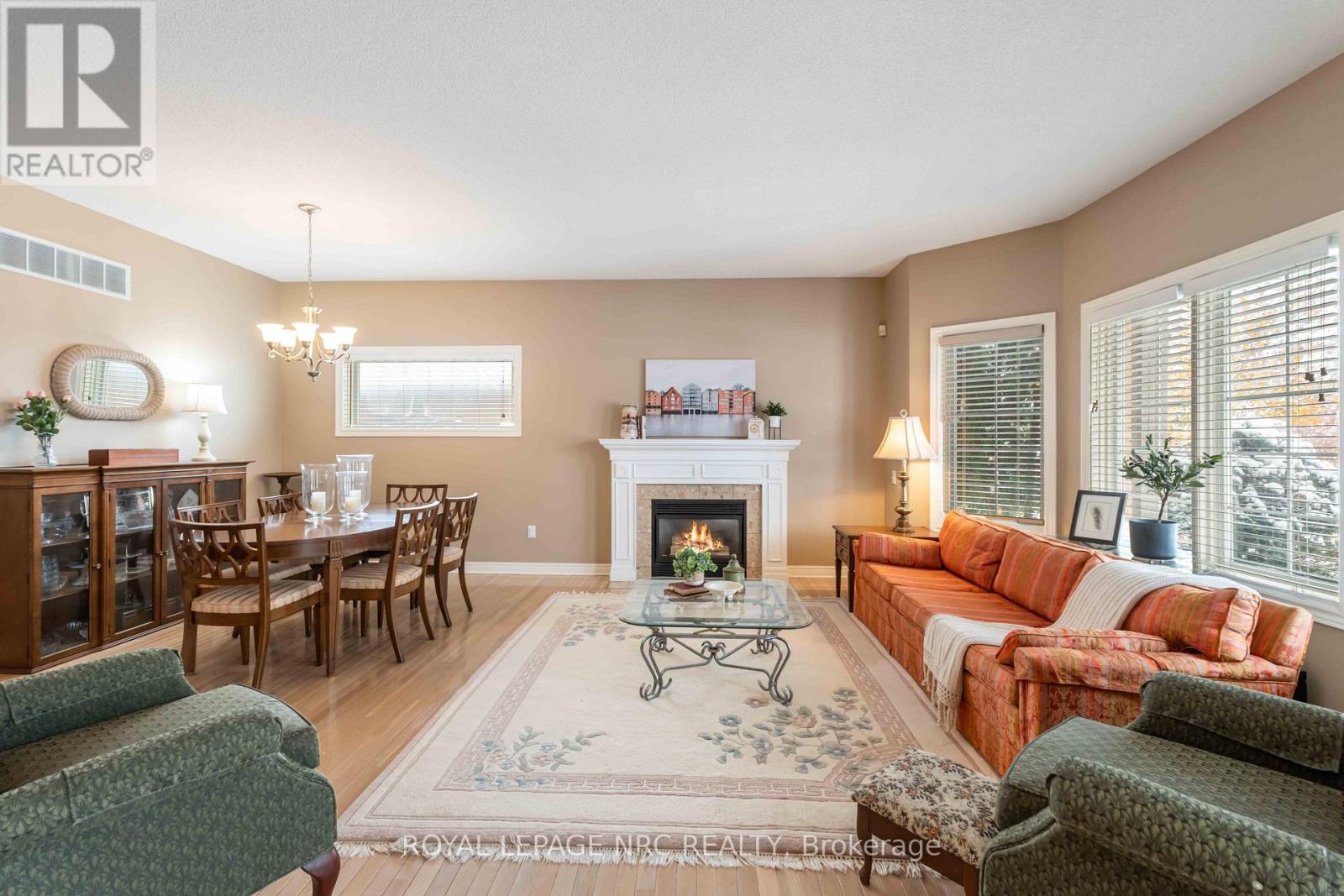 4114 Highland Park Drive, Lincoln, Ontario  L3J 0L7 - Photo 6 - X12537442