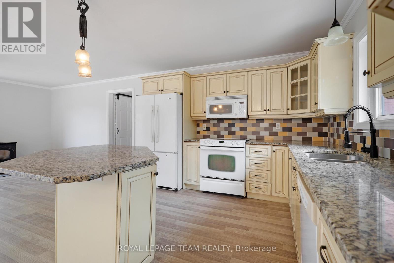 1461 Goshen Road, Horton, Ontario  K7V 3Z4 - Photo 2 - X12600256