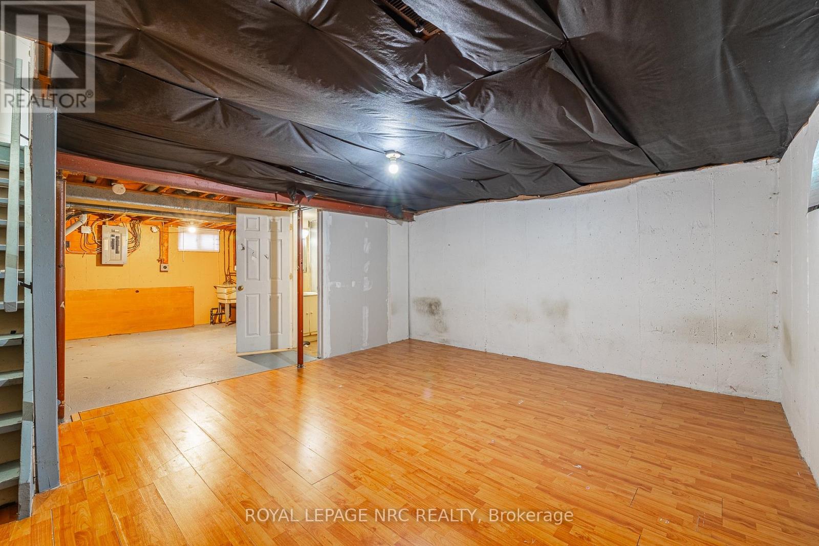 39 - 4215 Meadowvale Drive, Niagara Falls, Ontario  L2E 5W8 - Photo 20 - X12600286