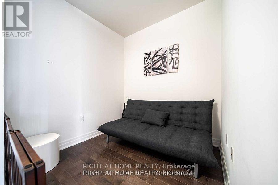 3203 - 8 The Esplanade Street, Toronto, Ontario  M5E 0A6 - Photo 12 - C12600278