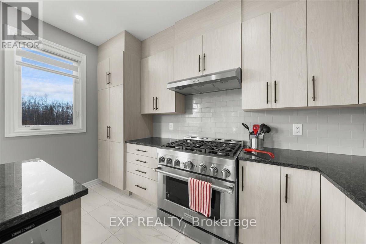 676 Fisher Street, North Grenville, Ontario  K0G 1J0 - Photo 9 - X12575774